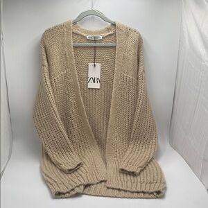 Zara Cable Knit Oversized Open Cardigan Medium
